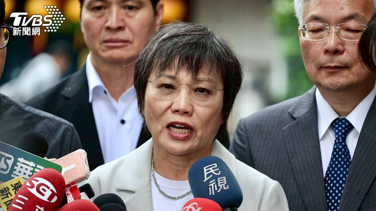 內政部長劉世芳受訪。(圖/華子琛攝)