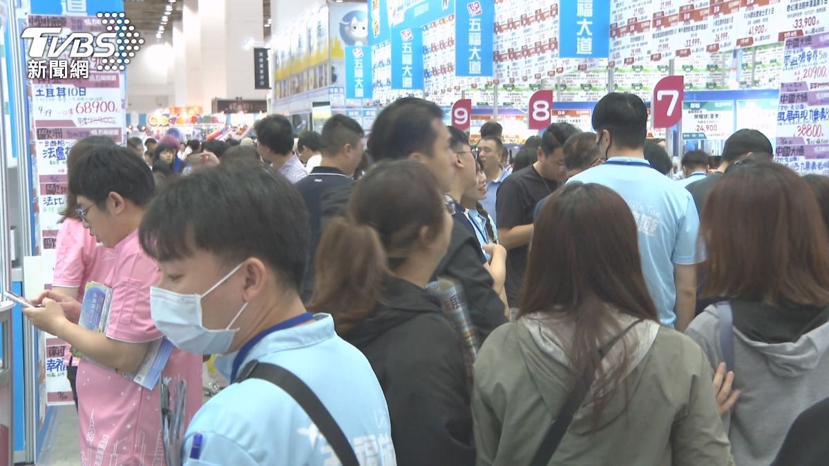 台中旅展開打!日本跟團17800元起,第二人最高省1萬。(圖/TVBS)