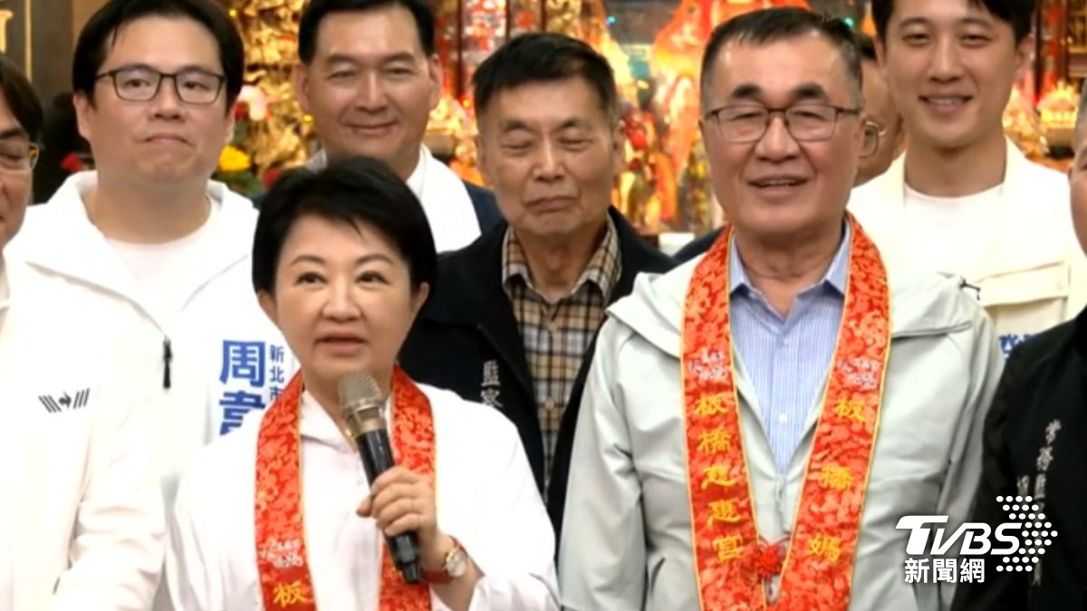 盧秀燕笑稱李四川粗眉毛像蠟筆小新,改稱呼他為「小川哥」。(圖/TVBS)