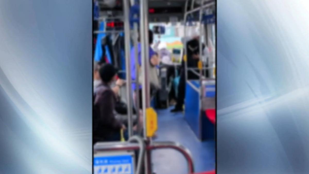 司機與乘客起爭執,結果崩潰大哭。(圖/@wjsscc._.830授權)
