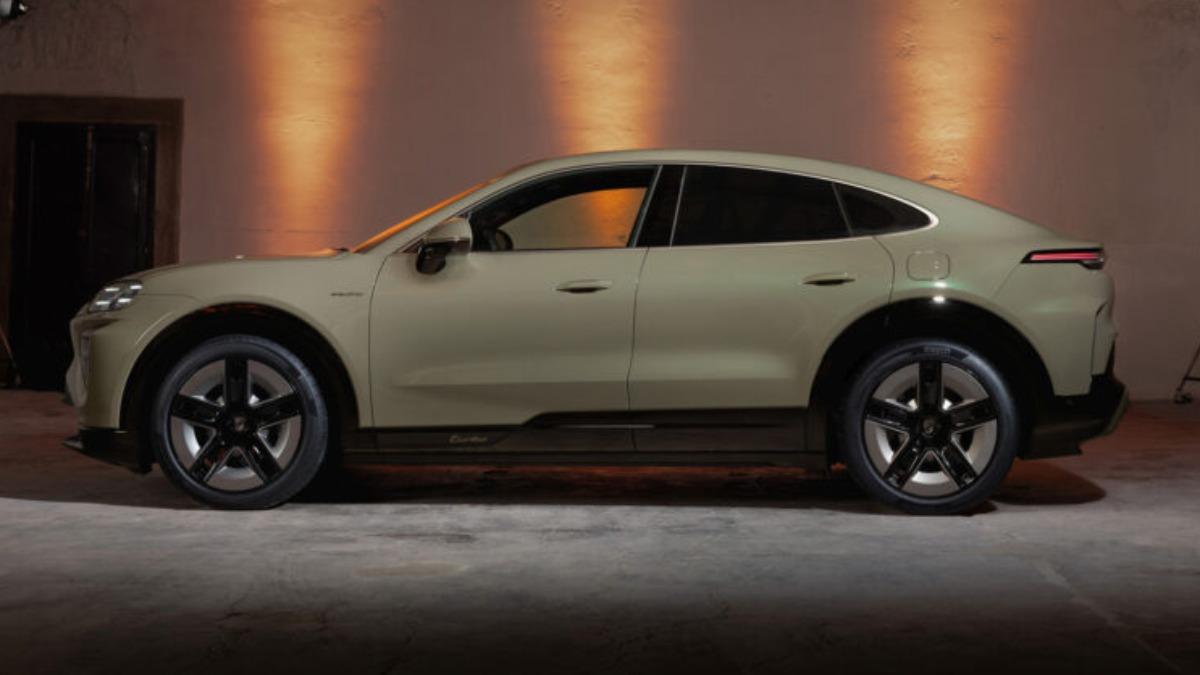 車長超過4.9米讓Cayenne Coupé Electric體態更為修長優雅。（圖／Porsche）