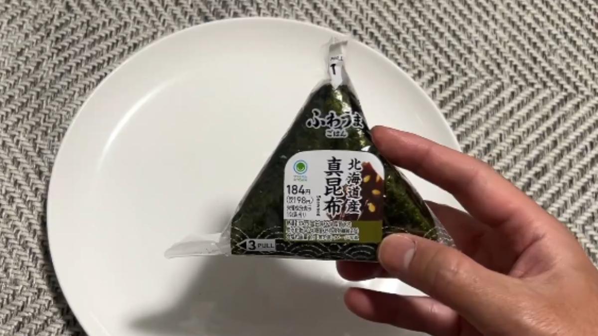 超商飯糰怎麼拆?日網友分享不沾手「完美拆法」870萬人搶看