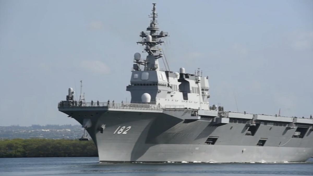 日本自衛隊派出伊勢號等艦艇，並投入岸基反艦飛彈單位。（圖／DVIDS）