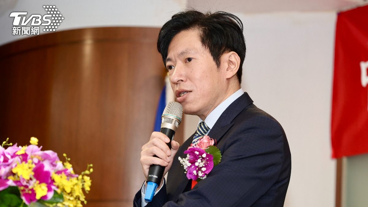 中選會今（27）日舉辦交接典禮，並由行政院秘書長張惇涵擔任監交人。（圖／華子琛攝）