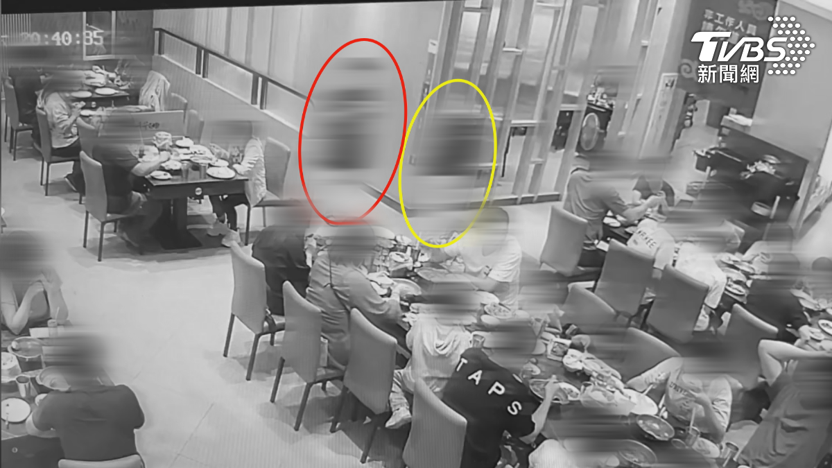 高雄一名8歲女童和家人一起到火鍋店用餐,女童自己上廁所時,被一名陌生少年尾隨,做出不當碰觸行為,少年試圖把人拉進男廁,女童嚇到崩潰大哭(圖/TVBS)