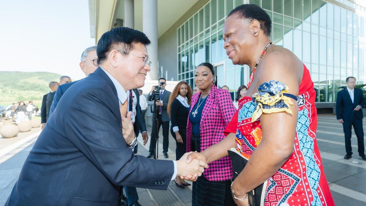 不懼中共打壓!林佳龍特使訪史瓦帝尼 見證台商簽署投資意向書