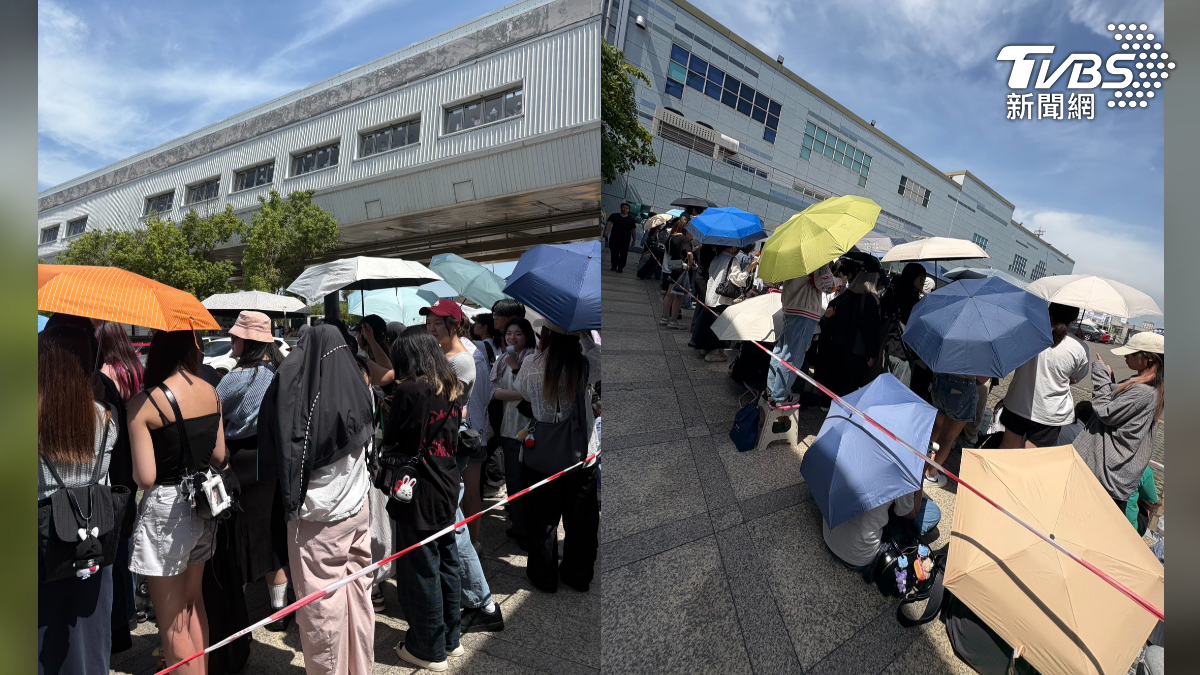今日上午11點氣溫更飆升到30度、體感溫度達33度，眾人紛紛撐傘，只為親眼送偶像離台。（圖／TVBS）