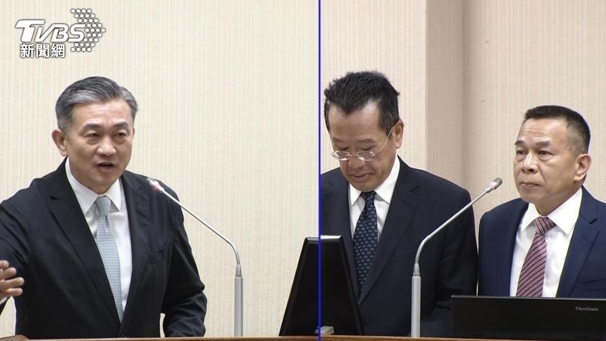 國防部認定播放《八佰》行為不當,已對該名營長祭出兩次申誡處分。(圖/TVBS)