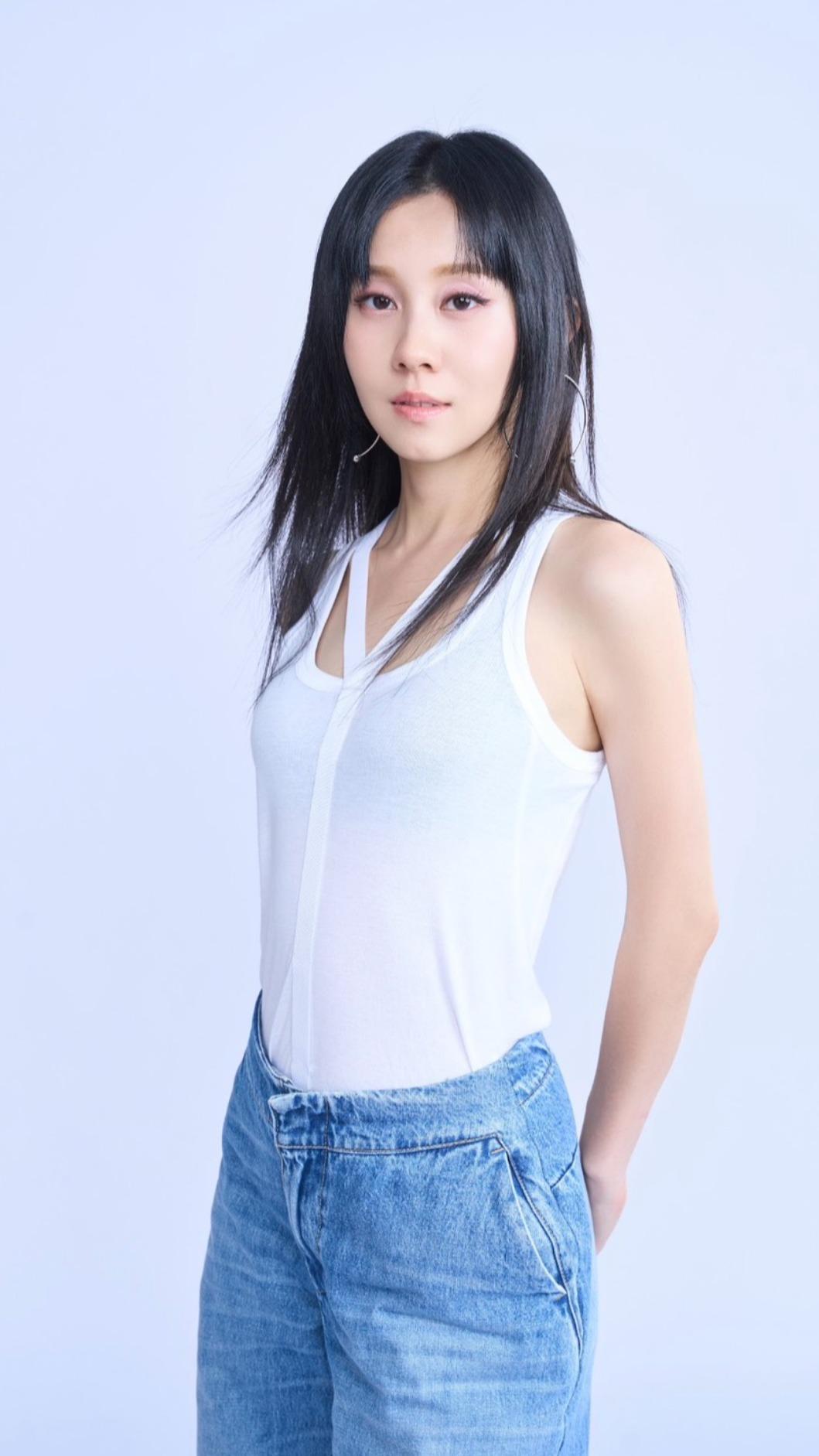 白安透過〈我該用什麼才能留住你〉一曲懷念離世父親。(圖/相信音樂提供)