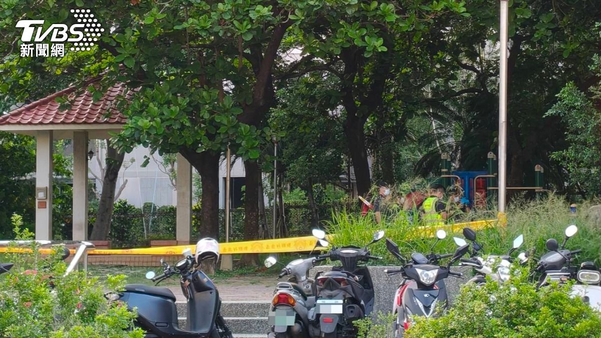 快訊/台中西屯鬧區公園「中年男陳屍單槓」 民眾經過嚇壞