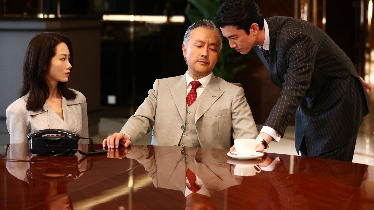 謝君豪、吳慷仁飾演父子,2人有場精彩對手戲,謝君豪狂甩吳慷仁6巴掌。(圖/華映提供)
