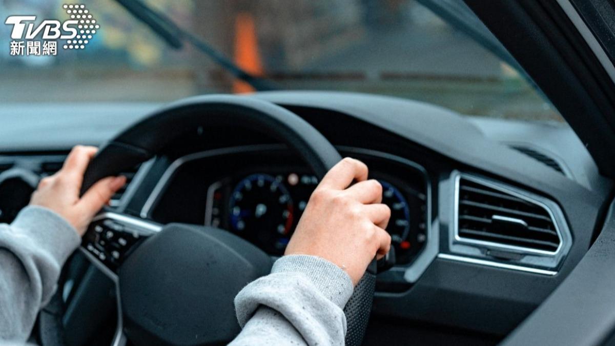 百萬內通勤車怎選?一票推「這款車」:省油又保值