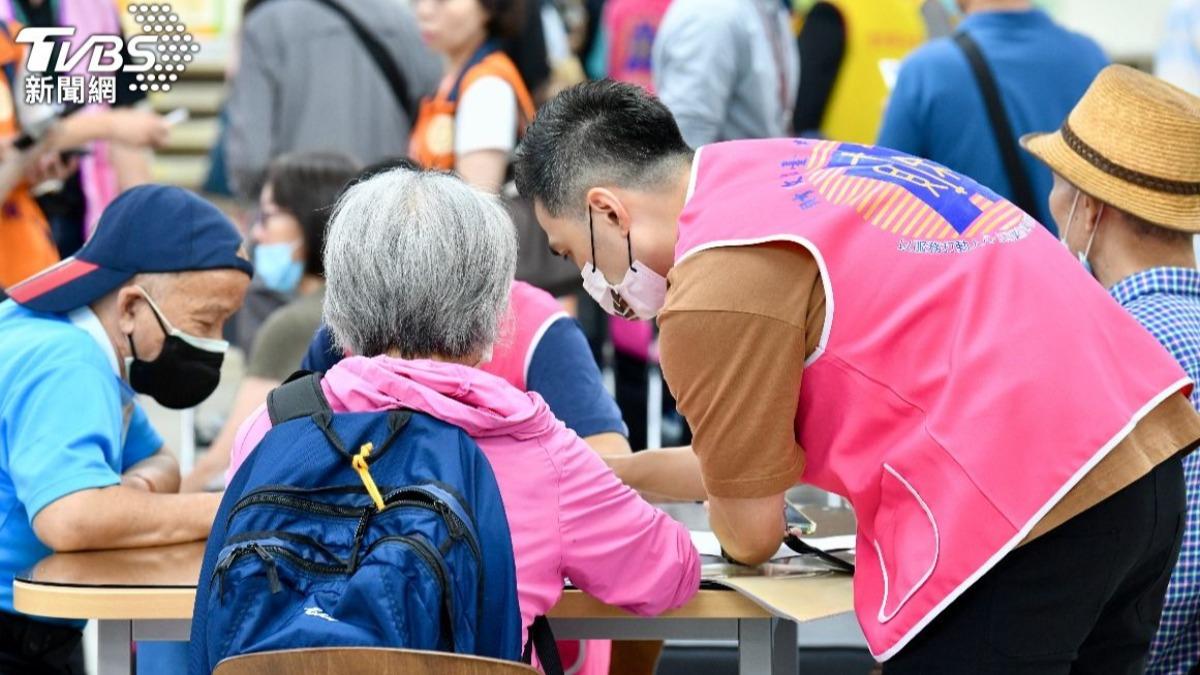 「替家人申請1服務」竟然可退稅!他報稅超有感:謝謝提醒我的人