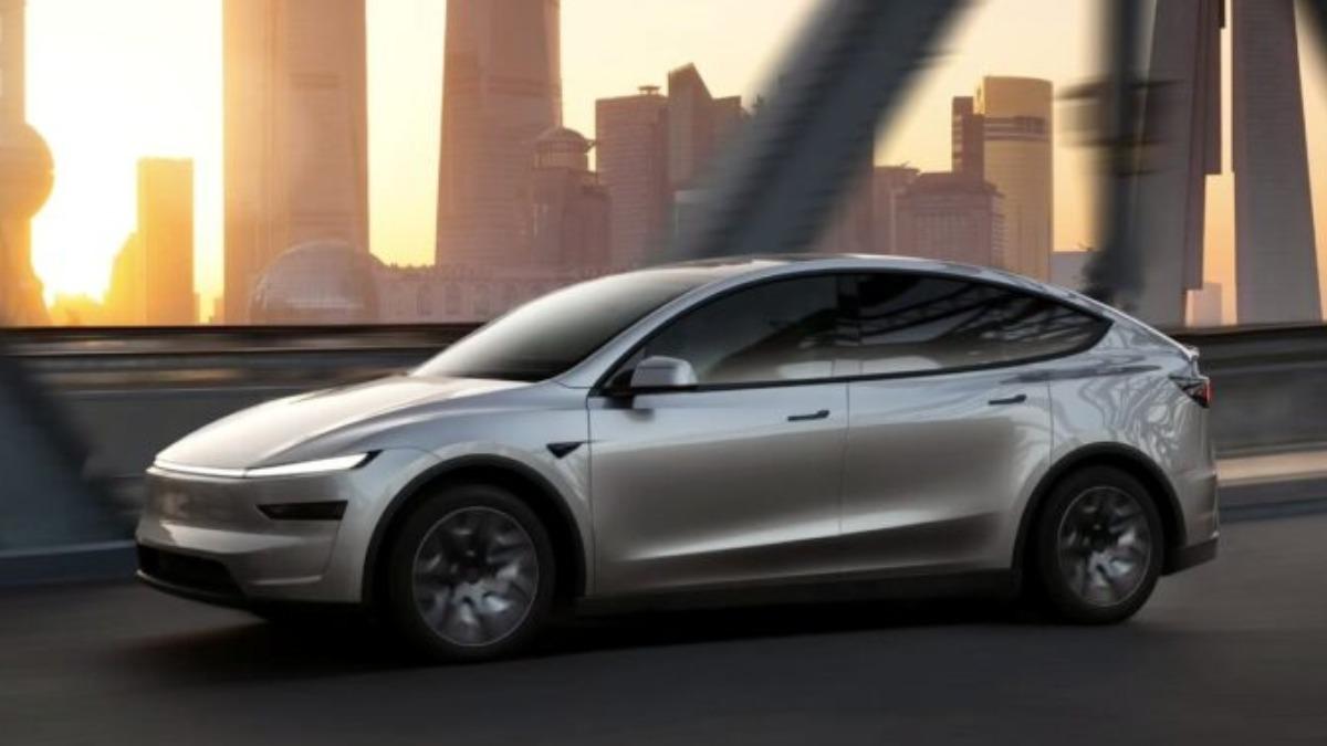 不少網友期待台灣能導入長軸距6人座設定的Model Y L。(圖/Tesla)