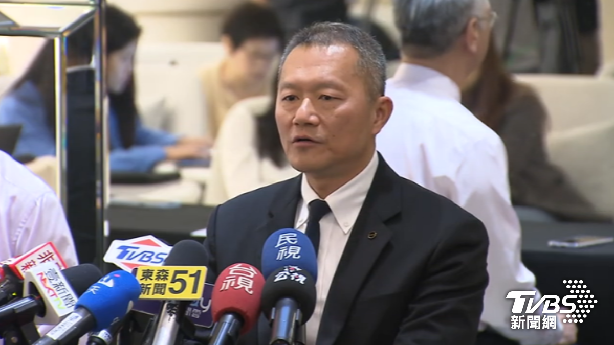 微風集團副總經理高銘頂出面說明。(圖/TVBS)