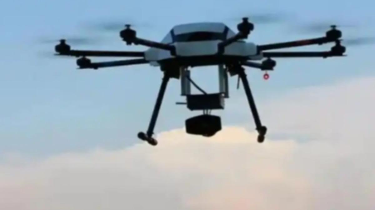 5月1日起,北京實施史上最嚴格無人機禁令。沒經過批准、禁止飛行外,也不能販售和運輸。大陸無人機龍頭企業大疆,已經提前將北京分店無人機全部下架。(圖/百度)