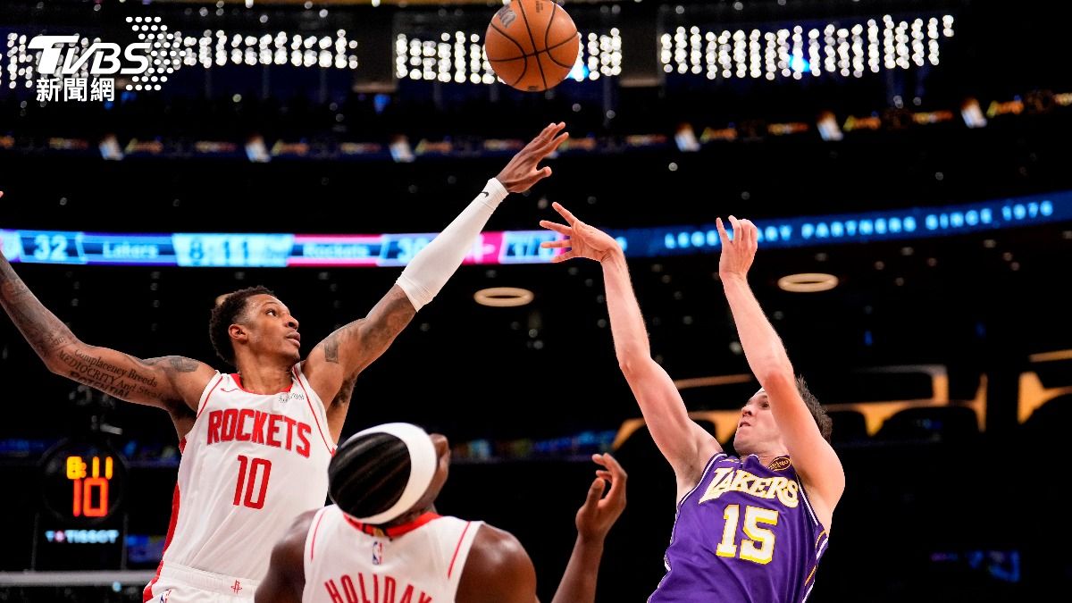 NBA季後賽/火箭踢館成功!里夫斯回歸難救 湖人關門失敗逼出G6