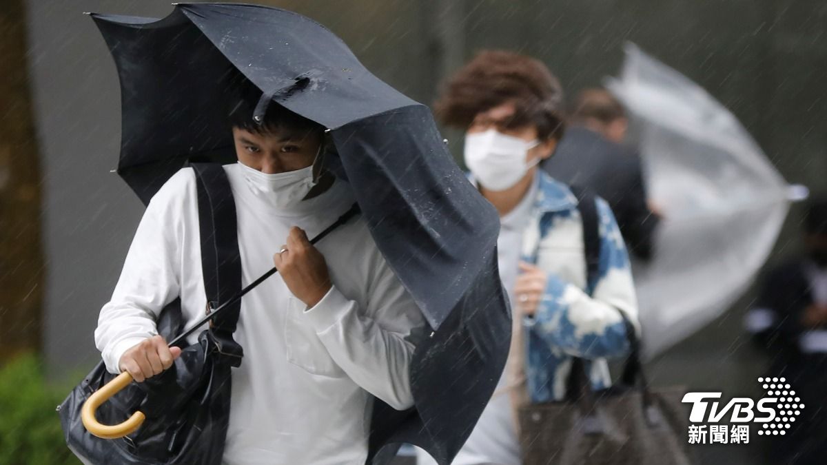 5月1日(週五)降雨範圍擴大至九州、關東及東北地區。(圖/達志影像路透社)
