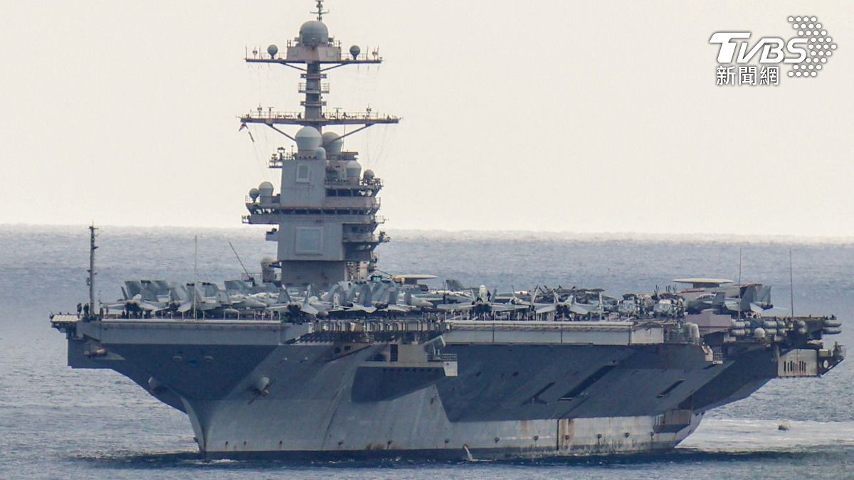 傳美軍航艦「福特號」在海上航行已經10個月，即將離開中東啟程返回美國。（圖／達志影像路透社）