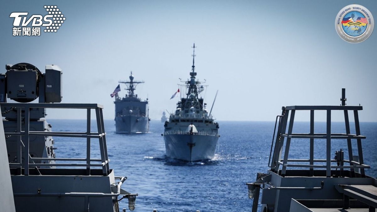 抗衡中共?五國聯軍集結南海肩並肩軍演 11艘戰艦秀軍武實力
