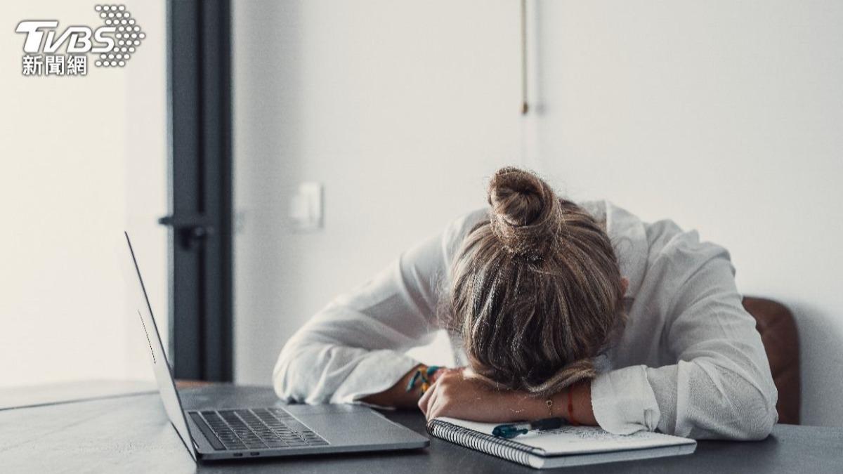「睡眠規律指數」才是保命密碼。（示意圖／shutterstock達志影像）