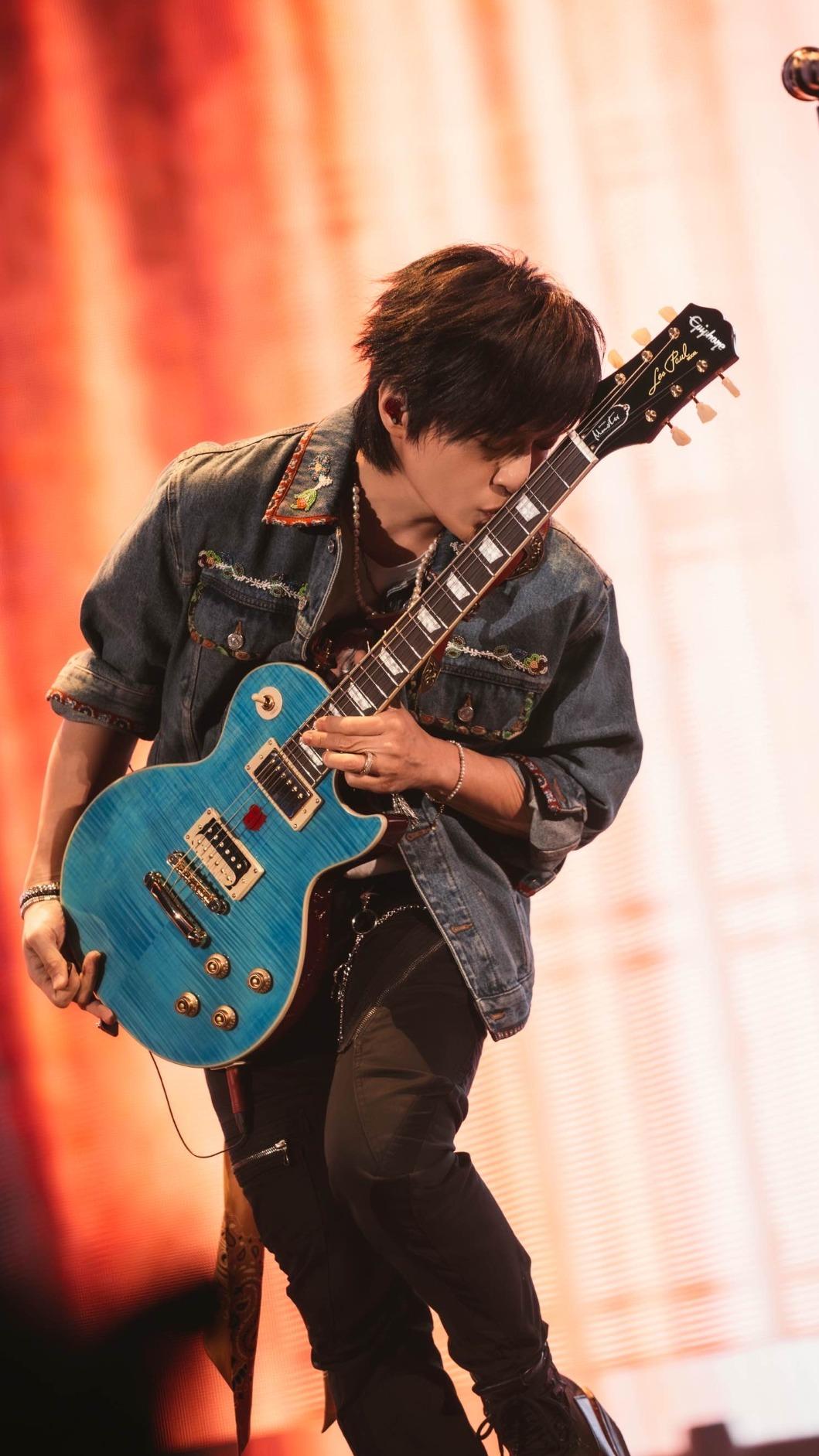 五月天怪獸對音樂的追求獲得Gibson認可。(圖/相信音樂提供)