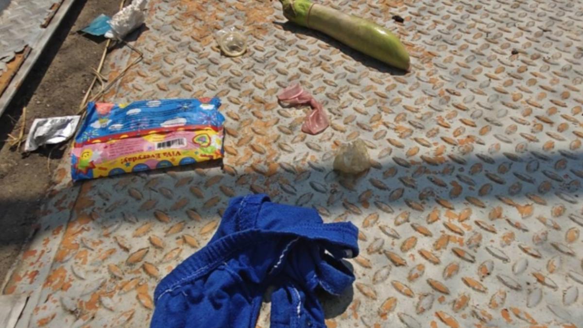 泰天橋淪「空中摩鐵」!男女深夜激戰拍片 滿地保險套、內衣褲
