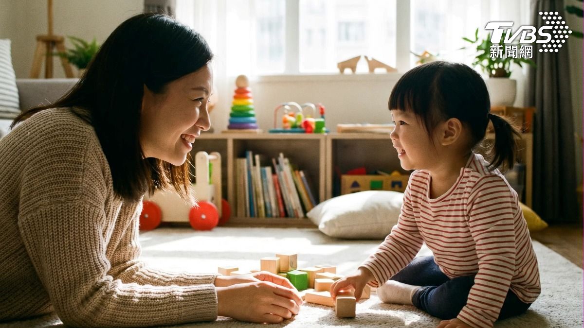 家長可陪孩子進行喜歡的活動。(圖/TVBS)