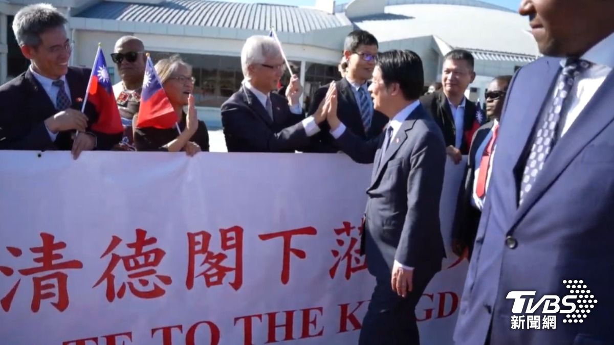 史瓦帝尼當地畫面曝光!拉布條接機 賴清德秒被帶進「這地方」