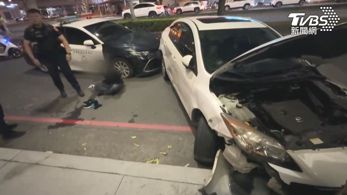 見警攔查秒加速逃逸!男連環撞釀3傷 車內藏毒全被抄