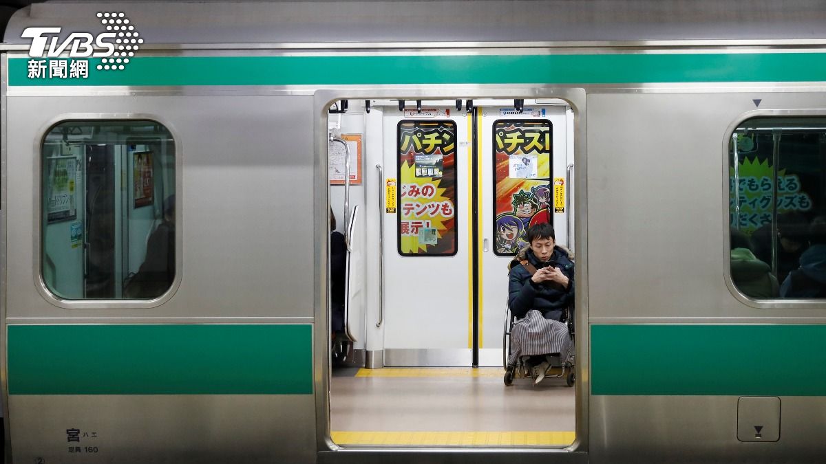 出國旅遊別丟臉!日本網友票選「電車討厭行為」榜單出爐