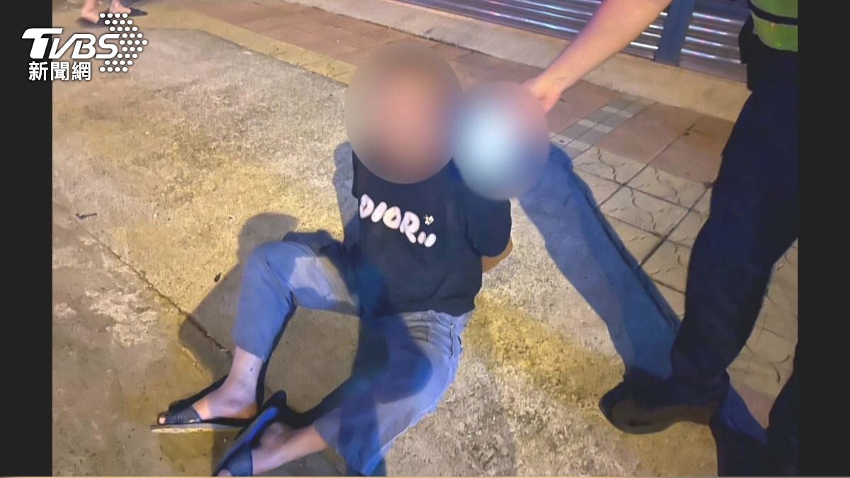 「再講就捅你」成真!苗栗男遭訕笑後暴怒 刺鄰居20餘刀奪命。(圖/TVBS)
