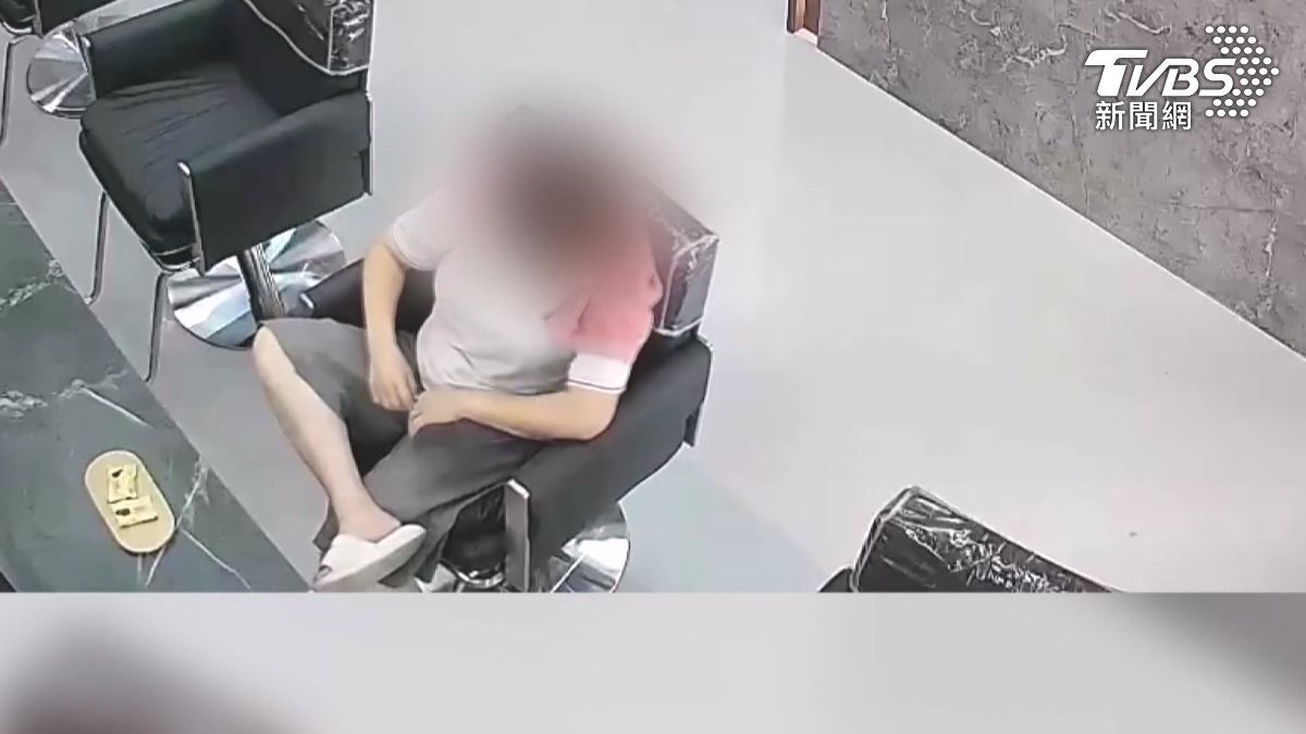髮廊來客狂喊「給我站好」!對空氣自言自語 警一聽秒認出她