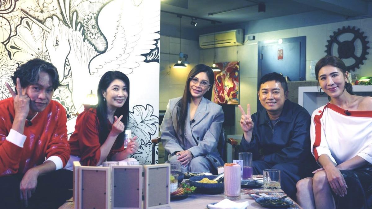 黃鐙輝、黃嘉千、艾怡良、左光平和小禎。(圖/三立提供)