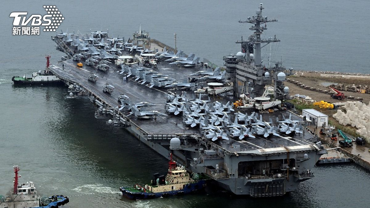 遭兩名陸生用無人機偷拍的美國海軍核子動力航空母艦羅斯福號。(圖/達志影像路透社)