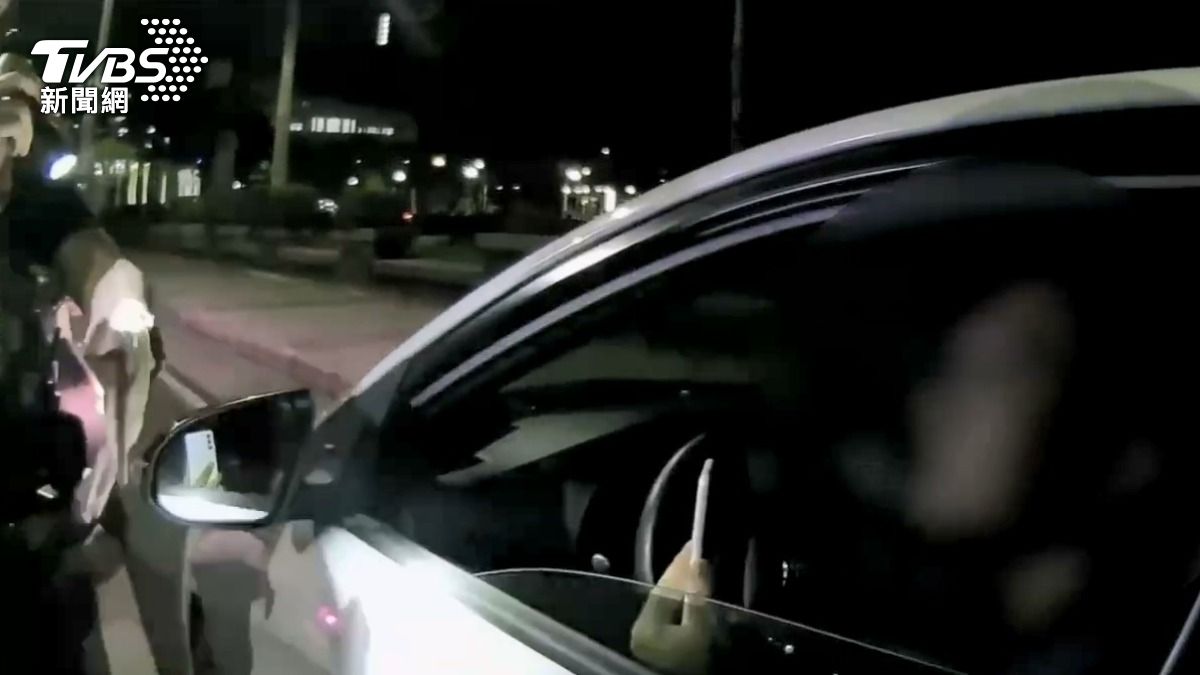 高雄深夜槍響!警連轟5槍抓衝撞男 落跑狂飆最重罰19.2萬
