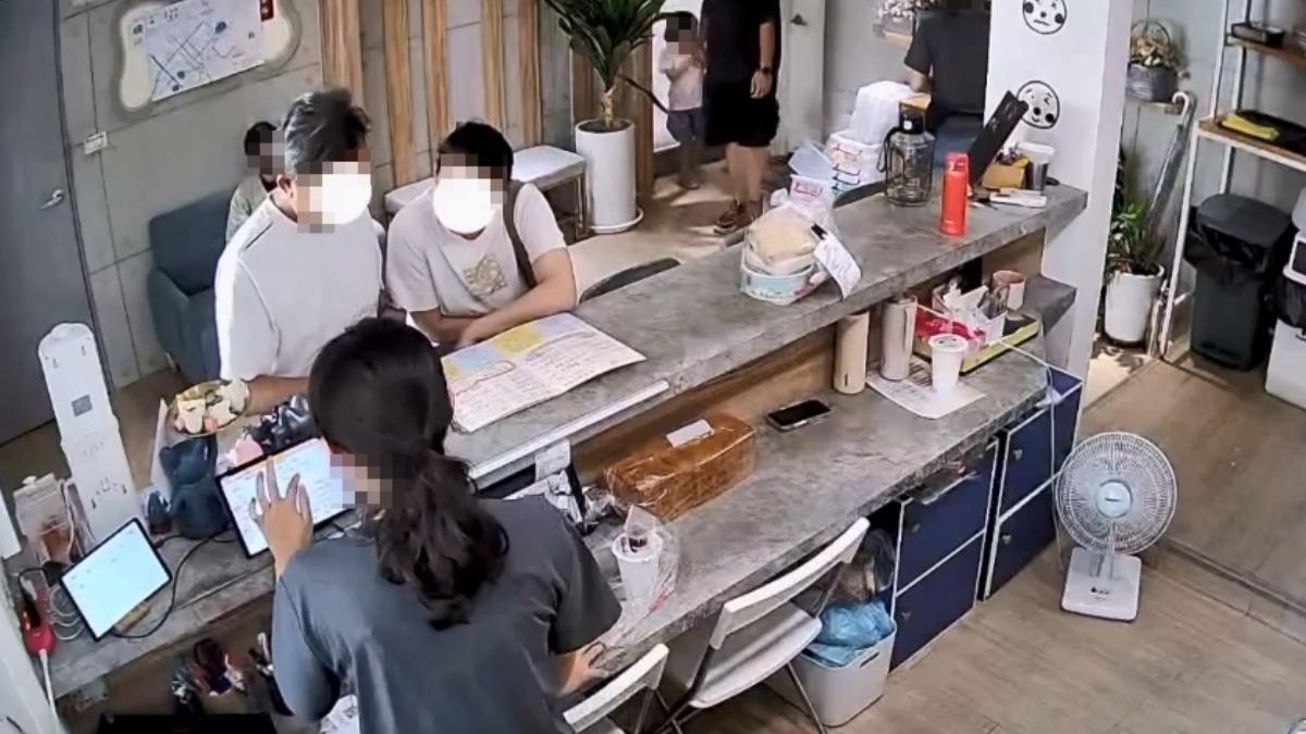新竹奧客-新竹奧客肉搜-新竹奧客丟菜單-新竹奧客點餐怒摔菜單-新竹奧客飆罵店員