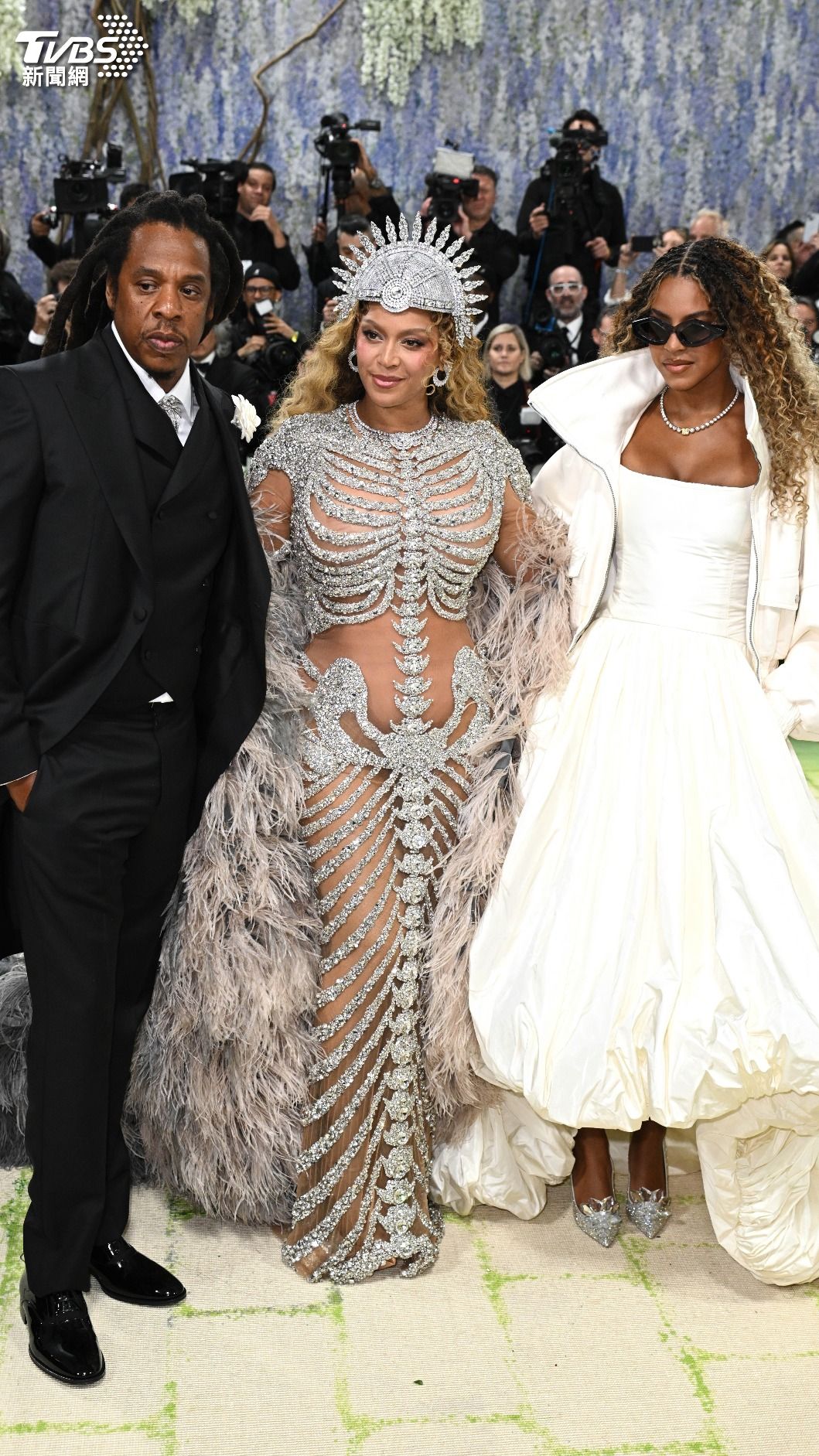 碧昂絲與老公 Jay-Z 與 14 歲愛女 Blue Ivy一同現身。(圖/達志影像美聯社)