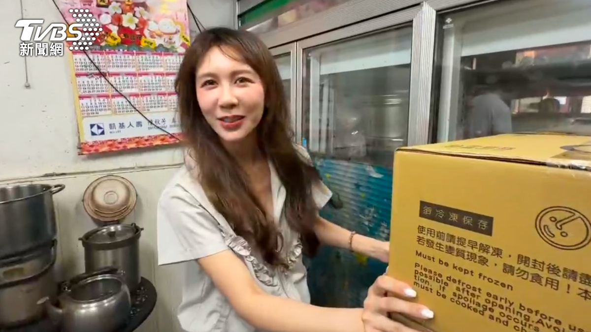 阿B妻子被網友認出是曾掀賣假貨風波的網紅。(圖/TVBS)