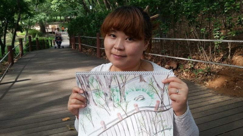 秋志賢曾跟李俊英一起經營YouTube頻道,昨天在直播中也為前夫痛哭失聲。(圖/翻攝自韓網)
