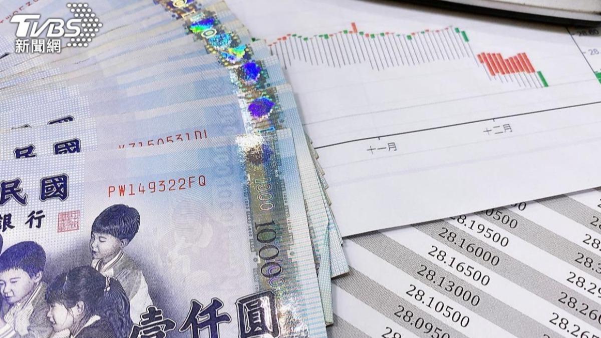 薪水差不多卻繳更多!她報稅崩潰求解 網曝關鍵在「這件事」