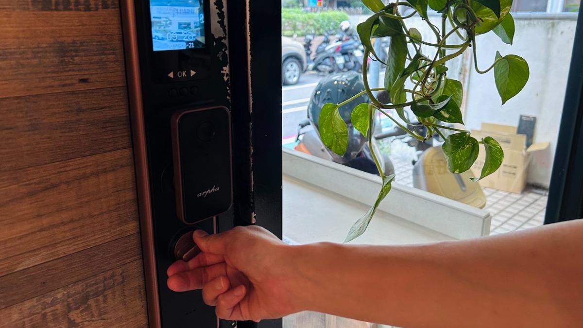 電子鎖火場恐失效!達人揭救命關鍵 必備機械快開避難