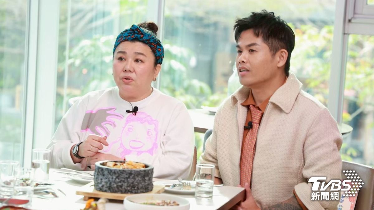 節目中「媽媽」林美秀與「哥哥」張再興將帶著Ozone體驗各地美食。（圖／黃城碩攝）