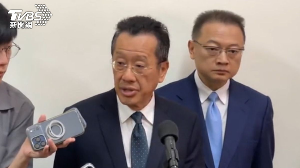 針對台烏交流無人機技術，國防部長顧立雄表示密切關注且涉機敏。（圖／TVBS）