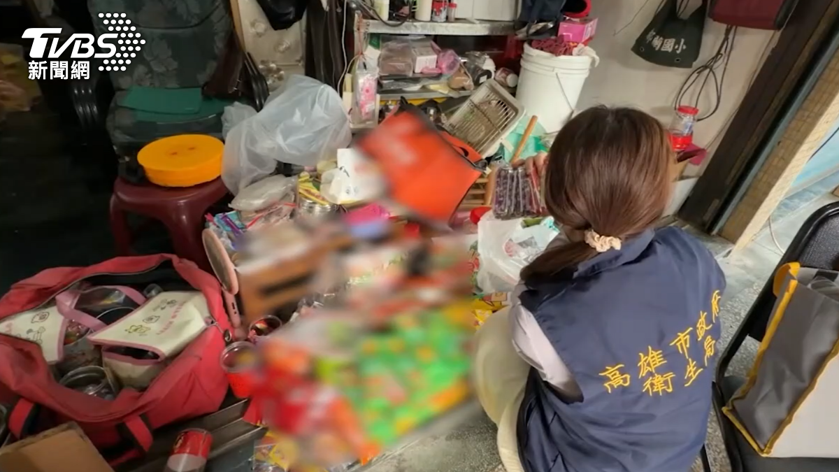 中國辣條-中國零食-陽明國小-光武國小-高雄衛生局-高雄攤販賣中國食品-高雄攤販賣中國零食-小學生吃辣條狂吐-中國黑心零食-高雄攤販賣中國辣條