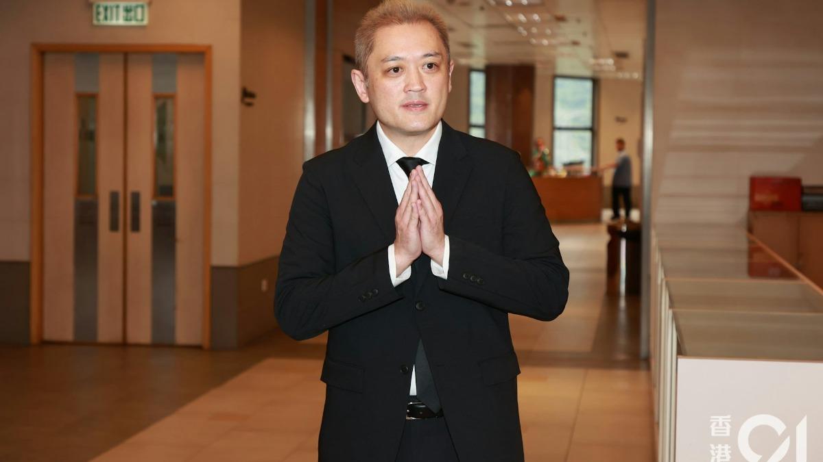 李泳漢淚揭家變真相!爆弟弟夫妻逼賣房、父親戶頭近被掏空