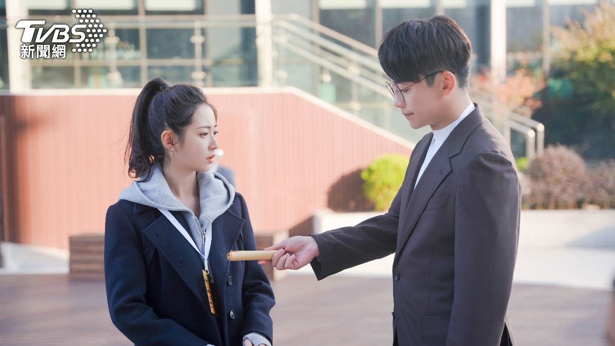 鄭愷(右)與陳鈺琪在劇中是一對歡喜冤家。(圖/TVBS)
