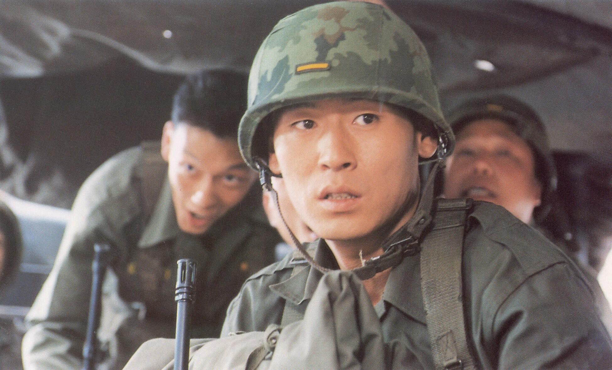 薛景求片中跨度20歲至40歲的淬鍊演出,一舉奪下青龍獎影帝等大獎。(圖/甲上娛樂提供)