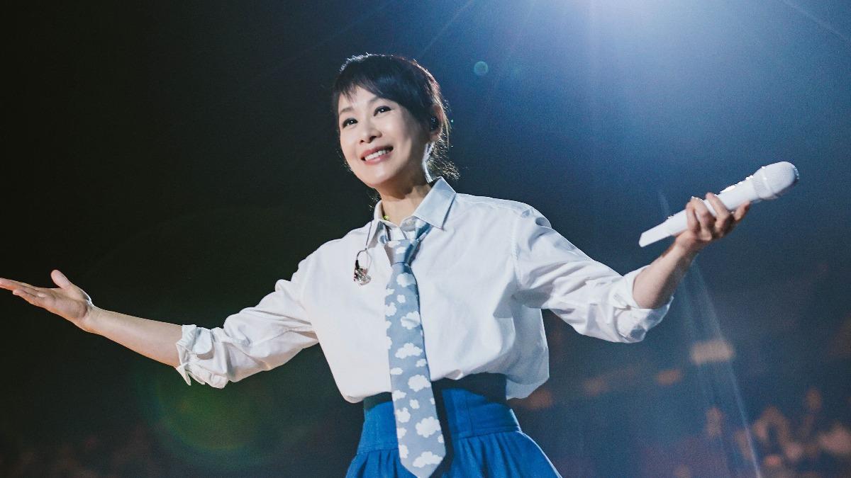 劉若英在美國求學時最愛唱〈夢醒時分〉。(圖/相信音樂提供)