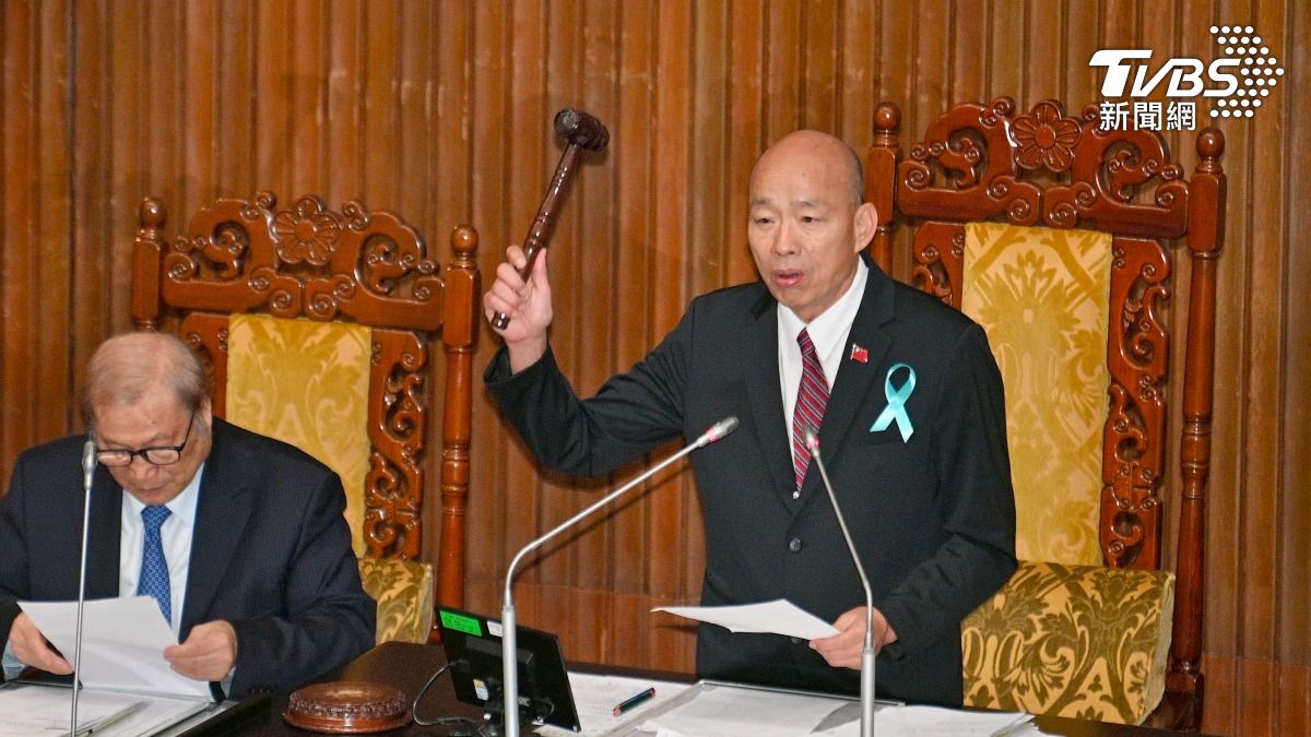 國防特別條例三讀通過藍白共推的7800億版本。(圖/胡瑞麒攝)